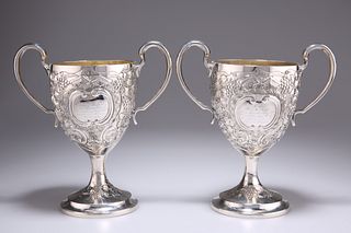 A PAIR OF GEORGE III IRISH SILVER TWO-HANDLED CUPS, by Dani