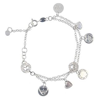 A Links of London bracelet and a selection of silver and white metal jewellery. The Links of London