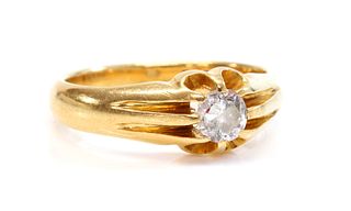 A gentlemen's 18ct gold single stone diamond ring,