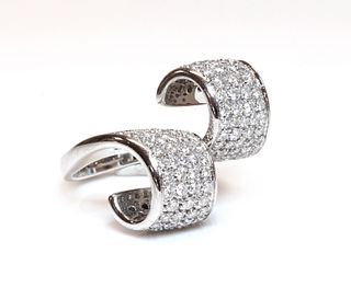 An Italian white gold diamond set ring by Io Si,
