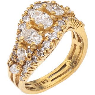 RING WITH DIAMONDS IN 18K YELLOW GOLD 3 Oval cut diamonds ~0.80 ct Clarity: SI2-I1, different cut diamonds ~0.78 ct