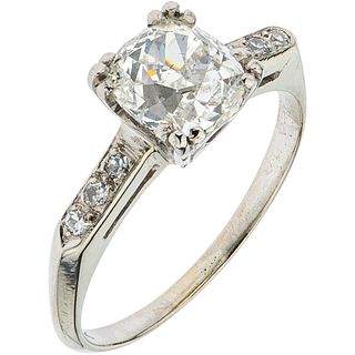 RING WITH DIAMONDS IN 14K WHITE GOLD Antique cut diamonds ~1.20 ct Clarity: I2-I3, 8x8 cut diamonds. Size: 6 ¾
