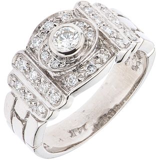 ANILLO CON DIAMANTES EN ORO BLANCO DE 14K | RING WITH DIAMONDS IN 14K WHITE GOLD