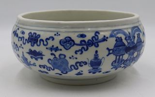 Chinese KangXi "100 Antiques" Blue and White