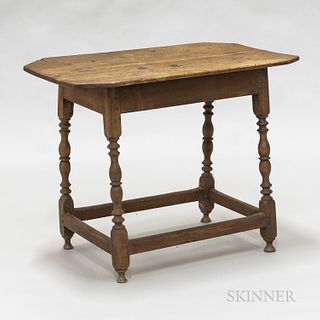 Early Country Pine Tavern Table