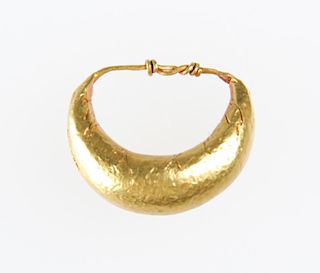 22K Gold Hollow Earring, Roman Period, II c. B.C.E.