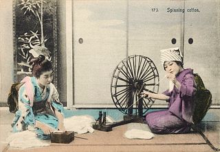   Sammlung von 76 tls. handkolorierten lithogr. u. farb. Holzschnitt-Postkarten. Um 1900.