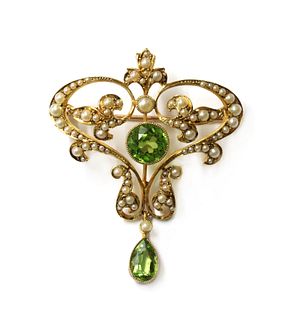 An Edwardian gold peridot and split pearl brooch/pendant,