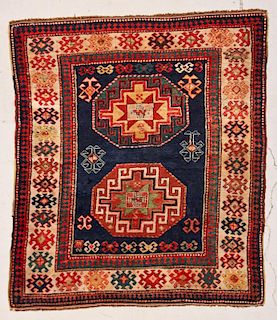 Antique Kazak Rug: 4'11" x 5'9" (150 x 175 cm)
