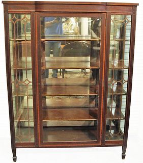 CIRCA 1900 CHIPPENDALE STYLE DISPLAY CABINET