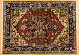 Contemporary oriental carpet, 7' x 5'.