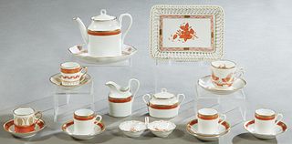 Nineteen Pieces of Richard Ginori Porcelain, 20th c., consisting of a partial tea set with a teapot, creamer, covered sugar, 5 tea cups, a coffee cup 