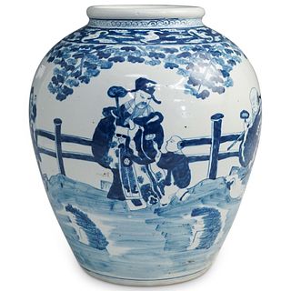 Large Chinese Blue & White Ceramic Vase