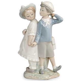 Lladro "Children" #1127 Porcelain Figurine
