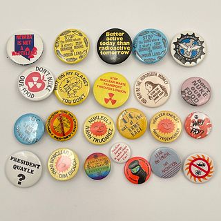 80 Vintage Pro and Anti Nukes Nuclear Power Buttons