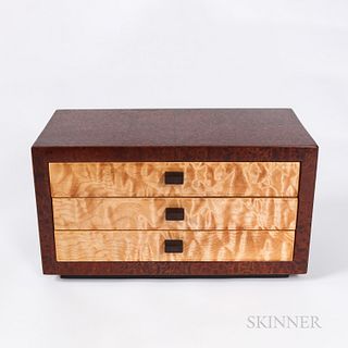 Artist-designed Wood Jewelry Box, Lynn Pittinger, Pomelle Sapele box with quilted maple front