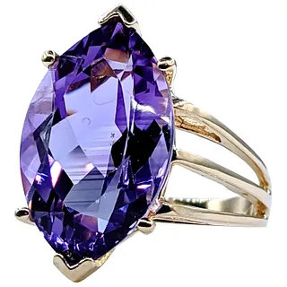 Gorgeous Amethyst & Solid Gold Cocktail Ring
