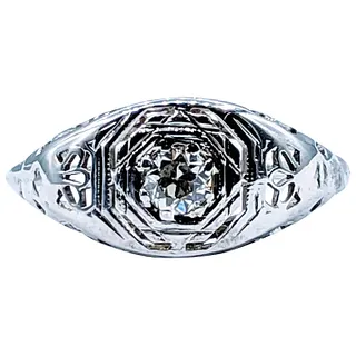 Beautifully Detailed Antique Diamond Ring