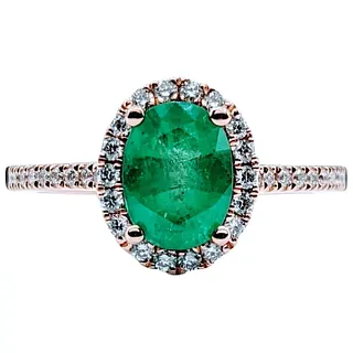 Elegant Emerald and White Diamond Ring