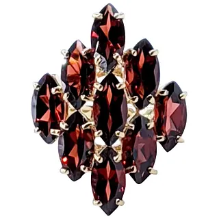 Fabulous Garnet & Solid Gold Cocktail Ring