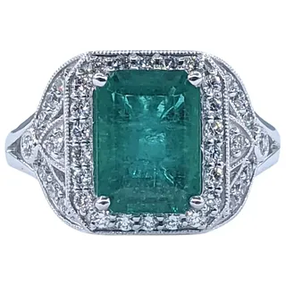 Sophisticated Emerald & Diamond Cocktail Ring