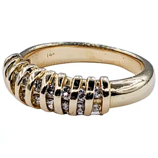 Beautiful Diamond & 14K Gold Dress Ring