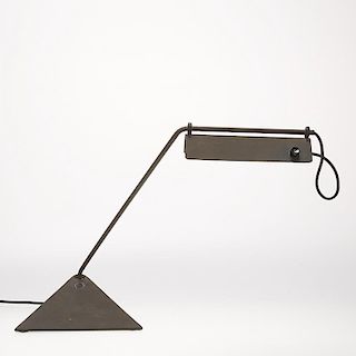Koch & Lowy cantilevered enameled desk lamp