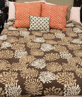 Queen Size Comforter Set, to include duvet along with four matching pillows, etc, Provenance: David and Cynthia Kim, 22 Stoney Wylde Lane, Greenwich, 