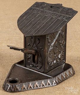 The Yankee cast iron counter top cigar cutter