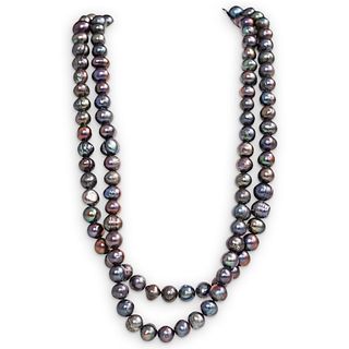 Iridescent Pearl Beaded Necklace