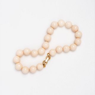 Angel Skin Coral Bead / 18K Necklace 