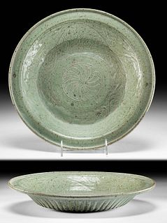 15th C. Thai Pottery Bowl w/ Fish Motif, ex-Museum