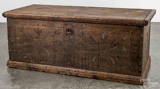Pennsylvania painted pine blanket chest, early 19th c.