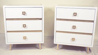 PAIR OF CONTEMPORARY WHITE LACQUER END TABLES