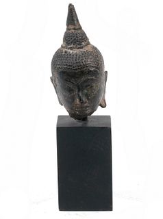 EARLY 18TH C. THAI BRONZE HEAD OF BUDDHA