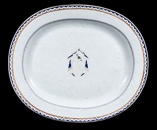 CHINESE EXPORT ARMORIAL PLATTER