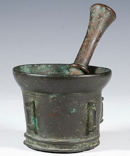 CHINESE MING DYNASTY BRONZE MORTAR AND PESTLE