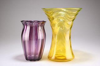 A THOMAS WEBB & SONS LARGE URANIUM YELLOW GLASS VASE, CIRCA
