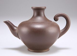 A CHINESE YIXING TEAPOT AND COVER, QING DYNASTY, globular w