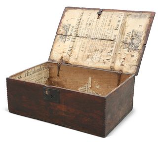 AN EARLY 18TH CENTURY OAK BIBLE BOX, rectangular with hinge