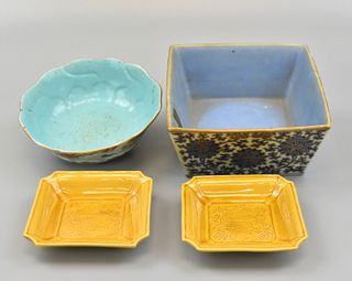 4 Chinese Porcelain Dishes and Bowls, 19-20th C.