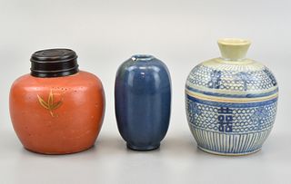 Group of 3 Chinese Porcelain Jar, 18-19th C.