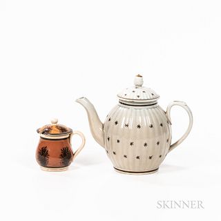 Slip-decorated Mochaware Mustard Pot and a Pearlware Teapot, late 18th/early 19th century, the mustard pot with dendritic "trees" on oc