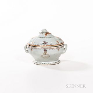 Chinese Export Porcelain Sauce Tureen, late 18th/early 19th century, with floral decoration and monogrammed neoclassical pendants throu