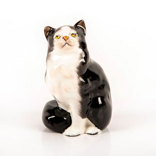 Royal Doulton Figurine, Persian Cat Seated HN999