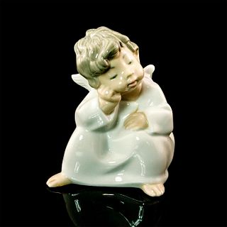 Angel Thinking 4539 - Lladro Porcelain Figurine