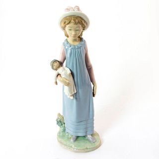 Belinda with Her Doll 1005045 - Lladro Porcelain Figurine