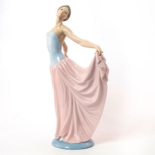 Dancer 1005050 - Lladro Porcelain Figurine