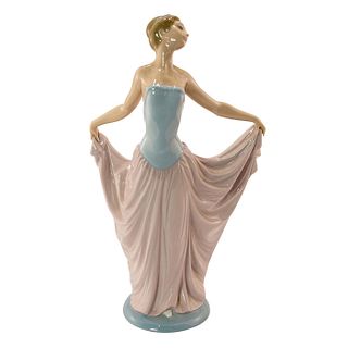 Dancer Woman 5050 - Lladro Porcelain Figurine