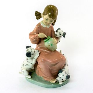 Honey Lickers 1001248 - Lladro Porcelain Figurine